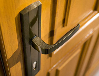 无极24小时上门开锁公司